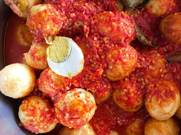 5. Tahu Telur Bumbu Kacang Pedas