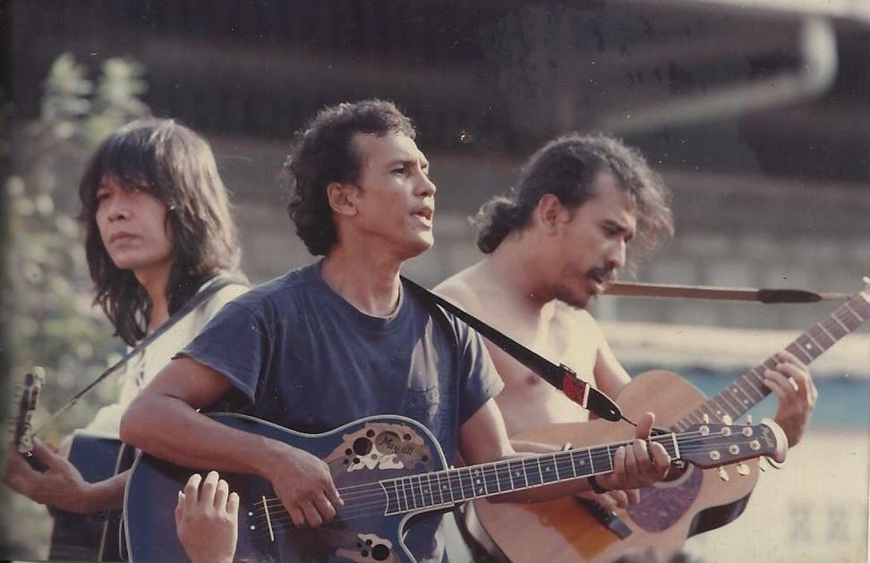 Awal Kehidupan dan Jejak Pertama di Dunia Musik