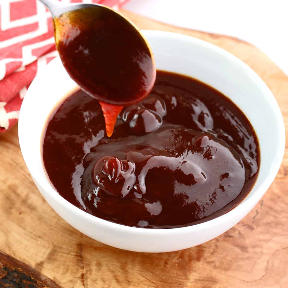 Bahan-Bahan Utama untuk Saus Barbekyu Klasik yang Lezat