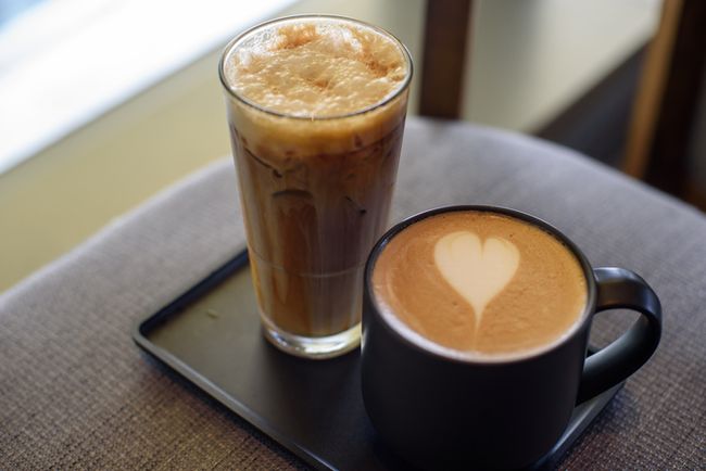 Kehangatan Kopi Susu Panas: Kenyamanan yang Menenangkan
