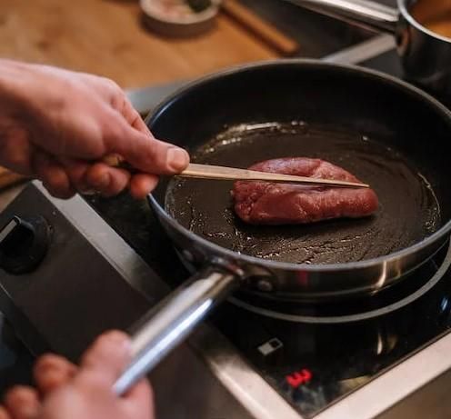 Kesalahan 3: Bumbu yang Kurang atau Waktu yang Salah