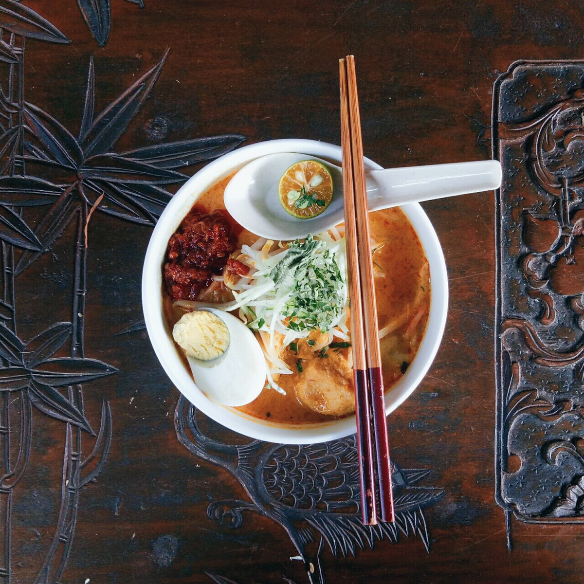 Lontong Sayur VS Laksa Betawi .. Enakan Mana ?