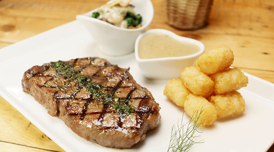 Teknik Memasak Steak Wagyu: Dari Pan-Sear hingga Tingkat Kematangan Ideal